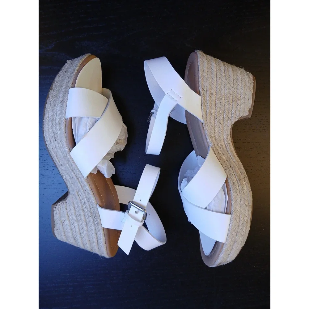 Cushionaire Memory Foam White Vegan Leather Espadrille Wedge Sandals Womens 8.5M